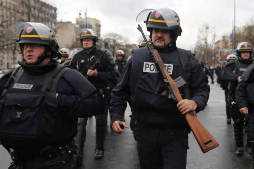 Полиция Парижа задержала эскорт агентство amour russe